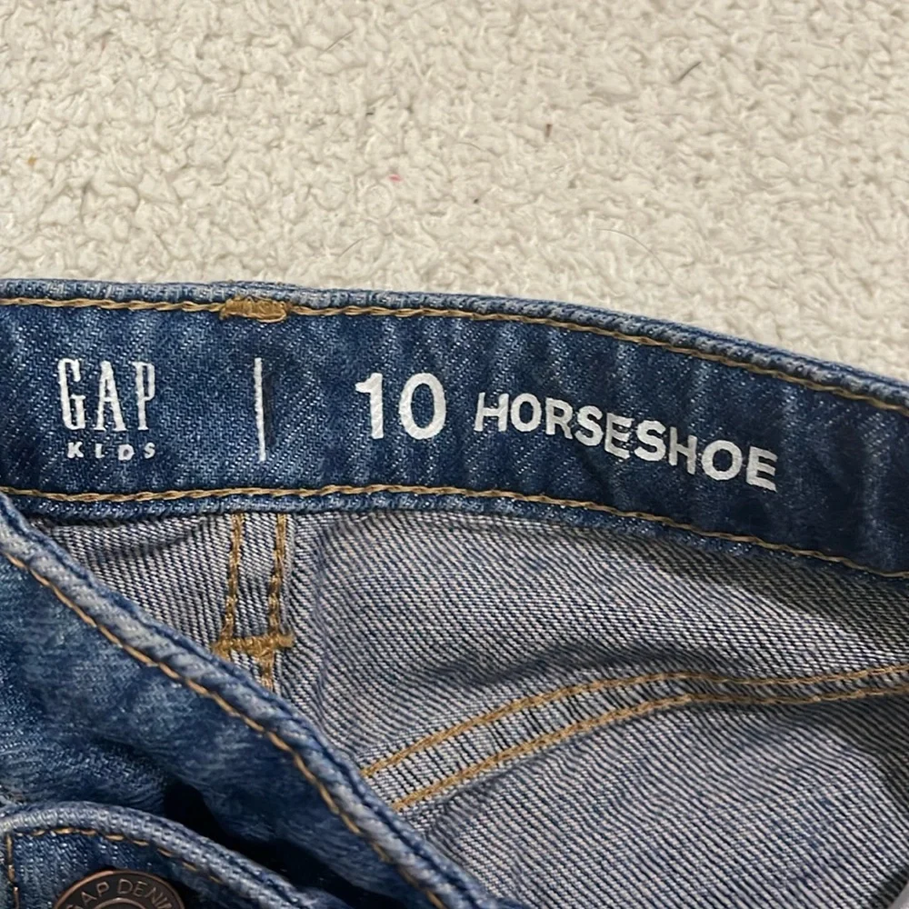 NWT- GAP- girls 10. Horseshoe Jeans